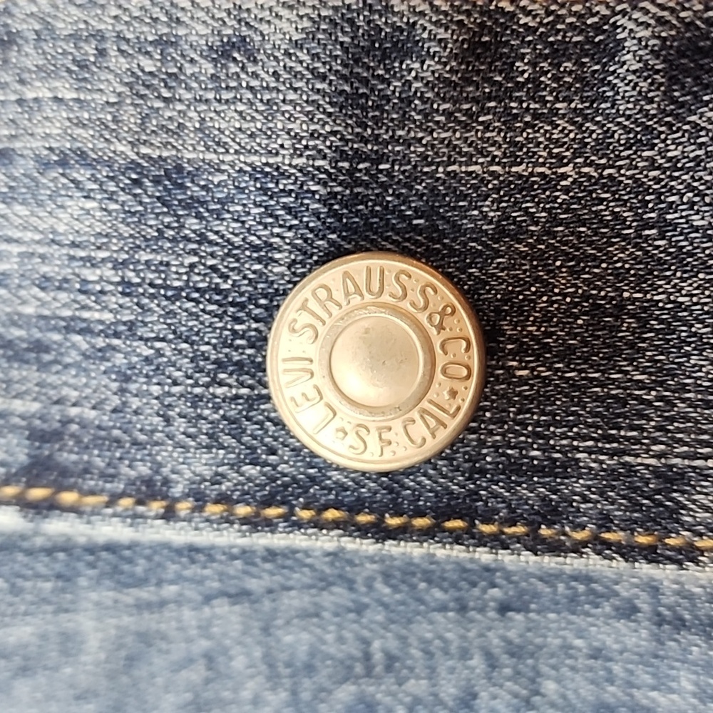 Levi's Denim Trucker Jacket Blue Classic Fit Button Up Jean Jacket XL - Picture 8 of 11